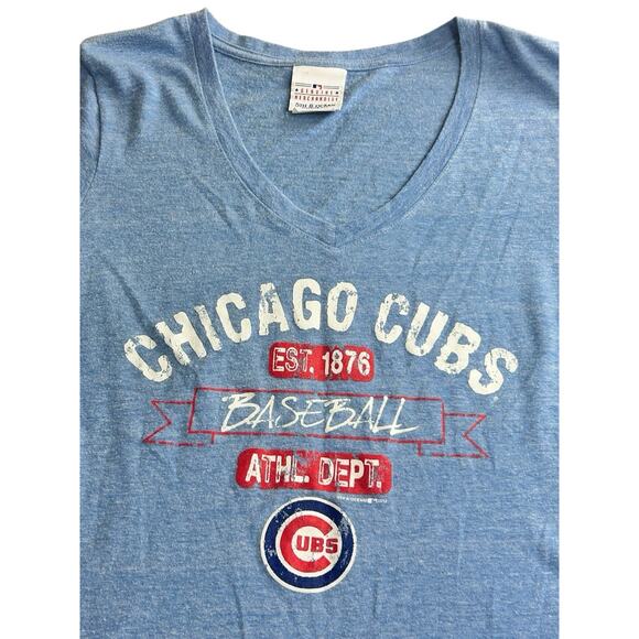 Chicago Cubs Blue V-Neck Tee Sz M MLB Genuine Merchandise 5th & Ocean Shirt Top - Picture 3 of 6